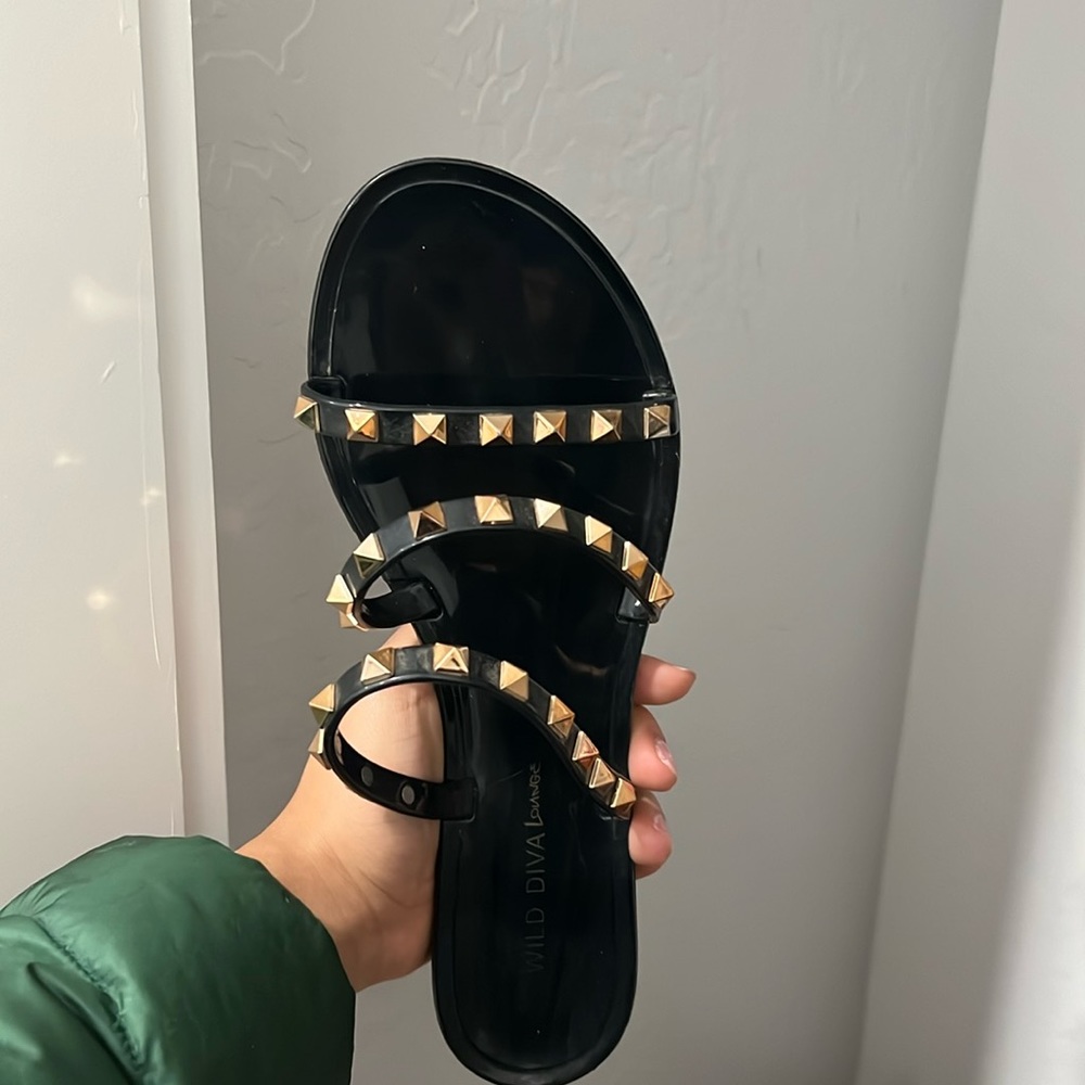 Sandles (black with rose gold spikes)